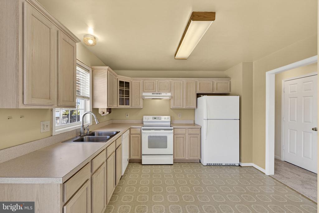 12166 AMANDA CT, REMINGTON, Virginia 22734, 4 Bedrooms Bedrooms, ,3 BathroomsBathrooms,Residential,12166 AMANDA CT,VAFQ2021274 MLS # VAFQ2021274 12166 AMANDA CT, REMINGTON, Virginia 22734, 4 Bedrooms Bedrooms, ,3 BathroomsBathrooms,Residential,12166 AMANDA CT,VAFQ2021274 MLS # VAFQ2021274