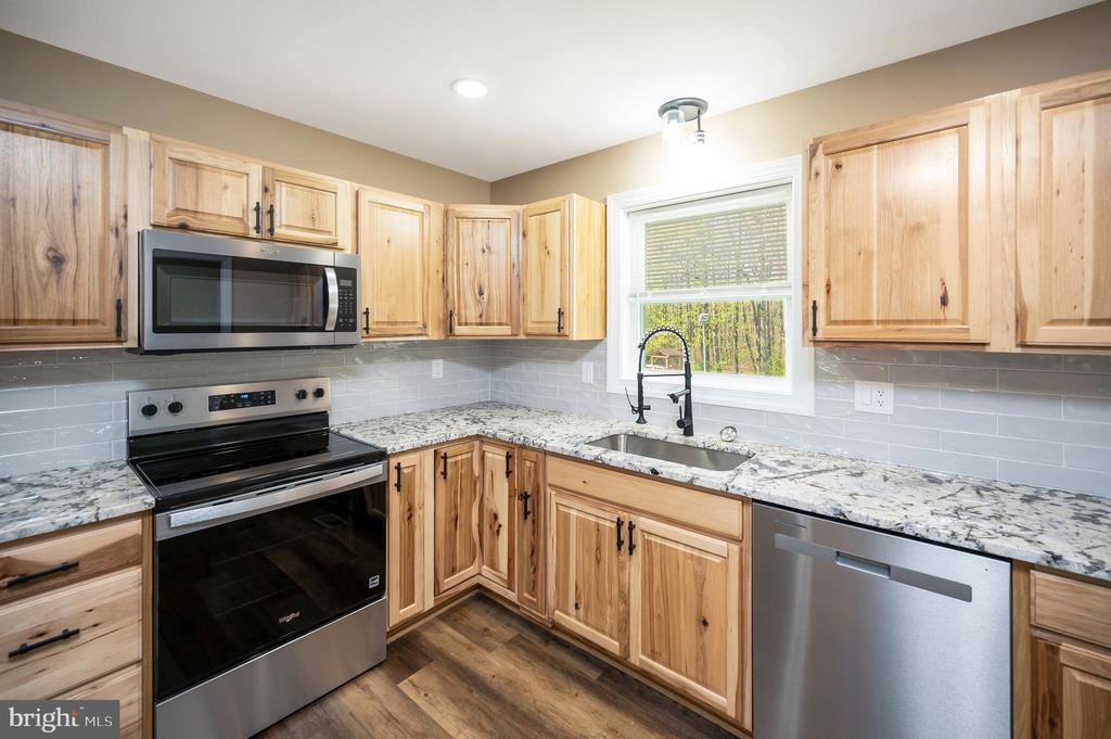 13452 POST OAK RD, SPOTSYLVANIA, Virginia 22551, 4 Bedrooms Bedrooms, ,2 BathroomsBathrooms,Residential,13452 POST OAK RD,VASP2040622 MLS # VASP2040622