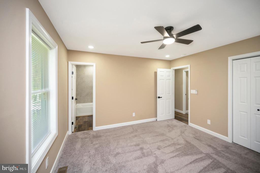 13452 POST OAK RD, SPOTSYLVANIA, Virginia 22551, 4 Bedrooms Bedrooms, ,2 BathroomsBathrooms,Residential,13452 POST OAK RD,VASP2040622 MLS # VASP2040622