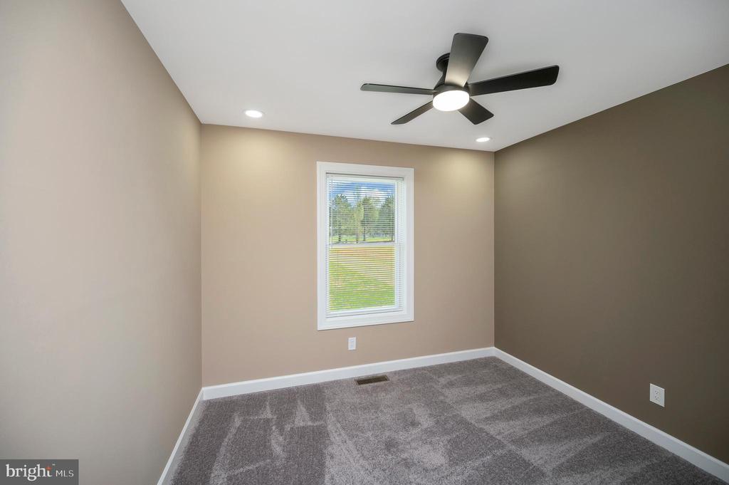 13452 POST OAK RD, SPOTSYLVANIA, Virginia 22551, 4 Bedrooms Bedrooms, ,2 BathroomsBathrooms,Residential,13452 POST OAK RD,VASP2040622 MLS # VASP2040622