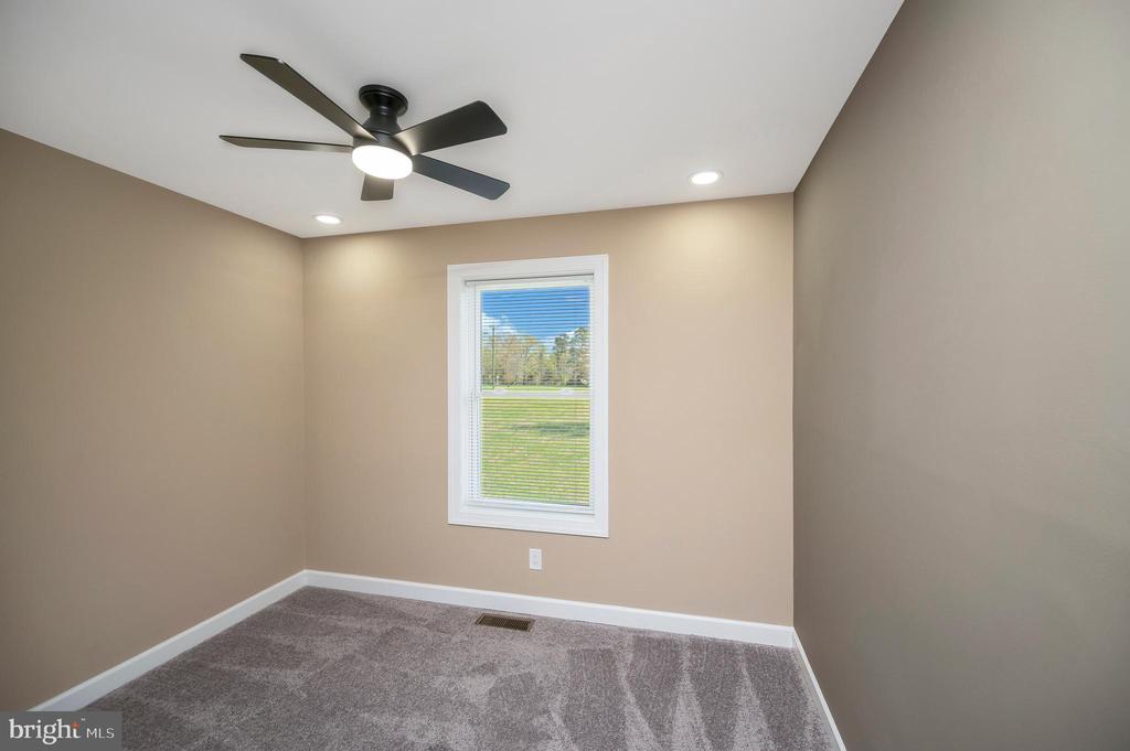 13452 POST OAK RD, SPOTSYLVANIA, Virginia 22551, 4 Bedrooms Bedrooms, ,2 BathroomsBathrooms,Residential,13452 POST OAK RD,VASP2040622 MLS # VASP2040622