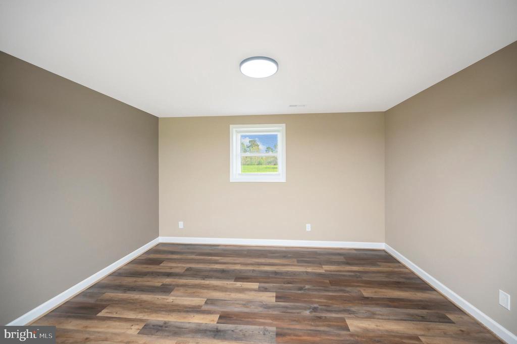 13452 POST OAK RD, SPOTSYLVANIA, Virginia 22551, 4 Bedrooms Bedrooms, ,2 BathroomsBathrooms,Residential,13452 POST OAK RD,VASP2040622 MLS # VASP2040622