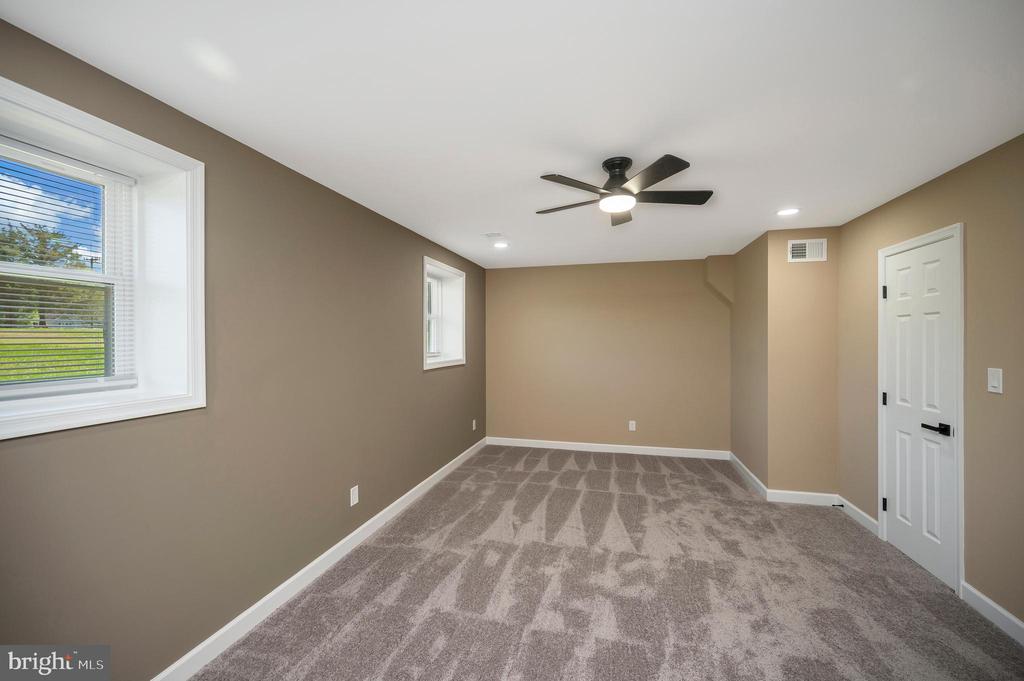 13452 POST OAK RD, SPOTSYLVANIA, Virginia 22551, 4 Bedrooms Bedrooms, ,2 BathroomsBathrooms,Residential,13452 POST OAK RD,VASP2040622 MLS # VASP2040622