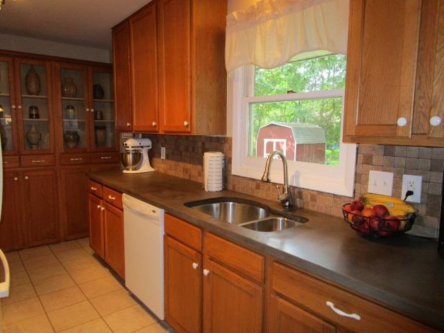 909 CRESTWOOD DR, STAUNTON, Virginia 24401, 3 Bedrooms Bedrooms, ,2 BathroomsBathrooms,Residential,909 CRESTWOOD DR,671636 MLS # 671636 909 CRESTWOOD DR, STAUNTON, Virginia 24401, 3 Bedrooms Bedrooms, ,2 BathroomsBathrooms,Residential,909 CRESTWOOD DR,671636 MLS # 671636