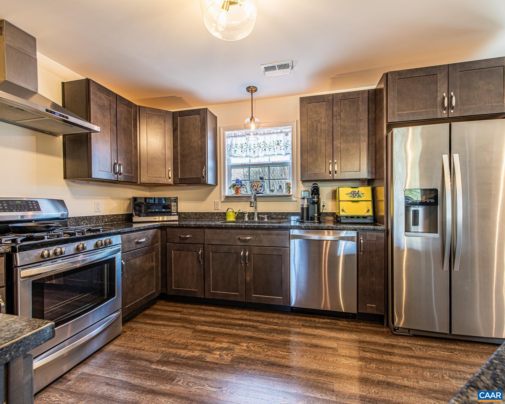 186 ROSEWOOD DR, SCOTTSVILLE, Virginia 24590, 3 Bedrooms Bedrooms, ,2 BathroomsBathrooms,Residential,186 ROSEWOOD DR,675453 MLS # 675453 186 ROSEWOOD DR, SCOTTSVILLE, Virginia 24590, 3 Bedrooms Bedrooms, ,2 BathroomsBathrooms,Residential,186 ROSEWOOD DR,675453 MLS # 675453