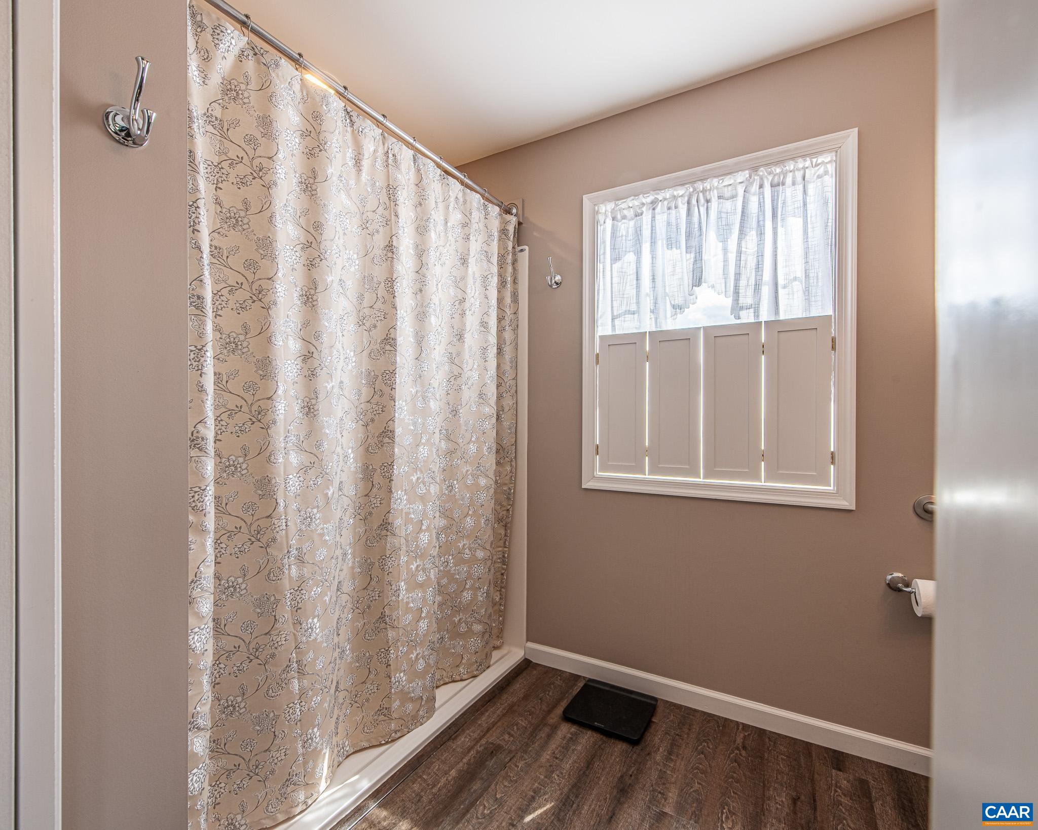 186 ROSEWOOD DR, SCOTTSVILLE, Virginia 24590, 3 Bedrooms Bedrooms, ,2 BathroomsBathrooms,Residential,186 ROSEWOOD DR,675453 MLS # 675453 186 ROSEWOOD DR, SCOTTSVILLE, Virginia 24590, 3 Bedrooms Bedrooms, ,2 BathroomsBathrooms,Residential,186 ROSEWOOD DR,675453 MLS # 675453