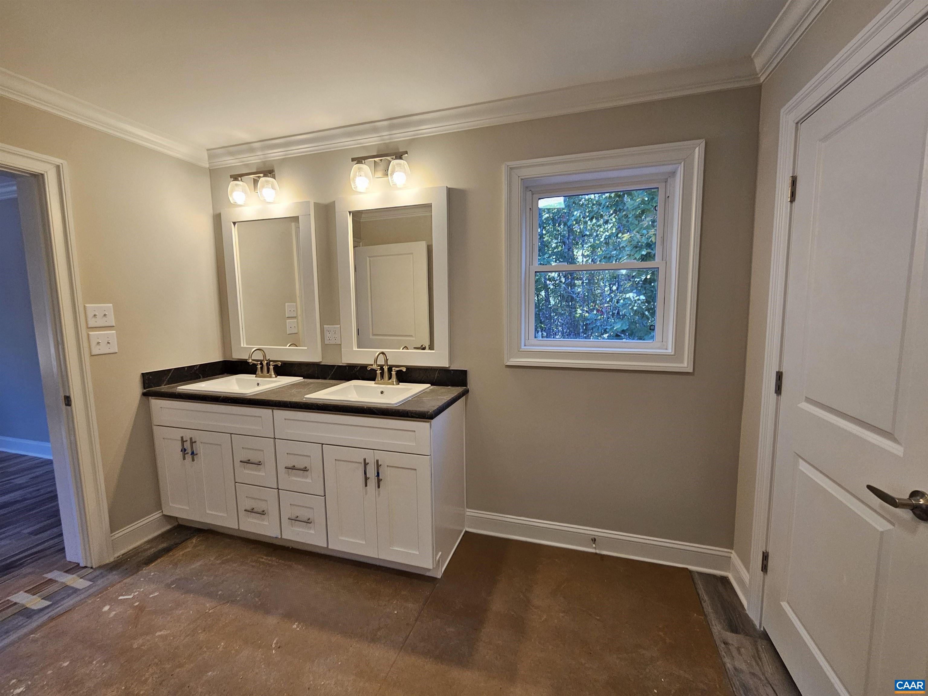 121 SHARPS CREEK DR, SCOTTSVILLE, Virginia 24590, 3 Bedrooms Bedrooms, ,2 BathroomsBathrooms,Residential,121 SHARPS CREEK DR,675455 MLS # 675455