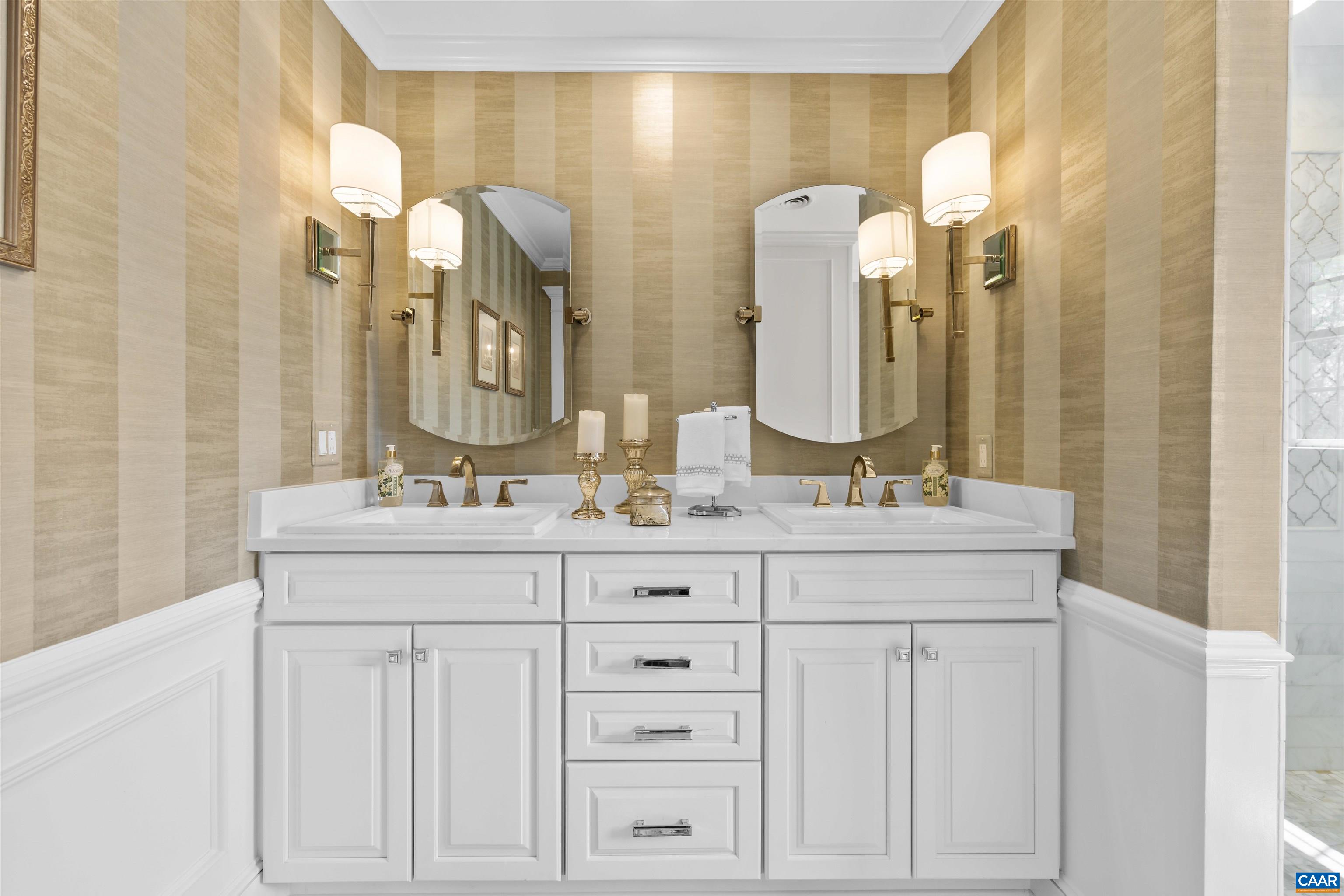 155 IVY RIDGE RD, CHARLOTTESVILLE, Virginia 22901, 6 Bedrooms Bedrooms, ,4 BathroomsBathrooms,Residential,Henderson Estate,155 IVY RIDGE RD,675458 MLS # 675458 155 IVY RIDGE RD, CHARLOTTESVILLE, Virginia 22901, 6 Bedrooms Bedrooms, ,4 BathroomsBathrooms,Residential,Henderson Estate,155 IVY RIDGE RD,675458 MLS # 675458