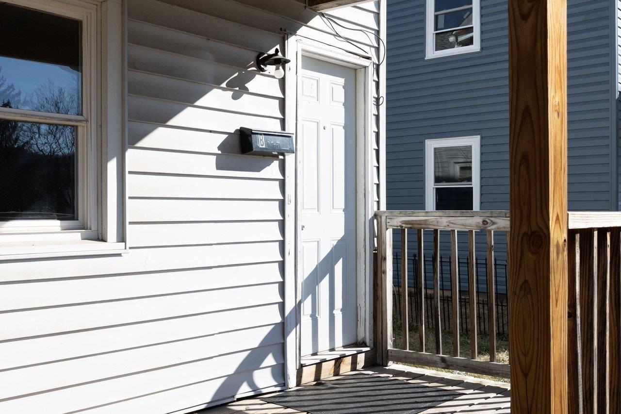 317 W 12TH ST, WAYNESBORO, Virginia 22980, 3 Bedrooms Bedrooms, ,2 BathroomsBathrooms,Residential,317 W 12TH ST,675469 MLS # 675469