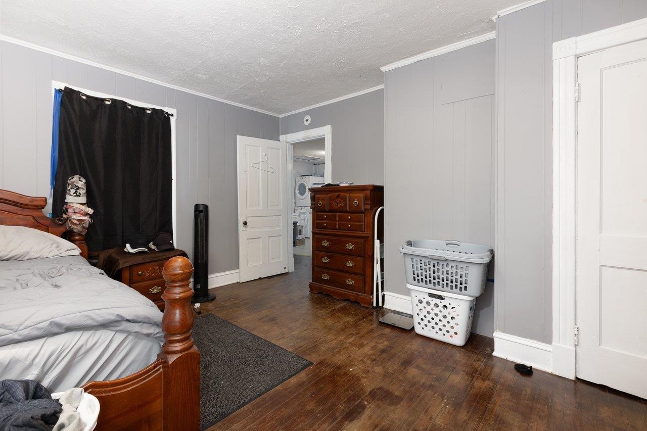 317 W 12TH ST, WAYNESBORO, Virginia 22980, 3 Bedrooms Bedrooms, ,2 BathroomsBathrooms,Residential,317 W 12TH ST,675469 MLS # 675469