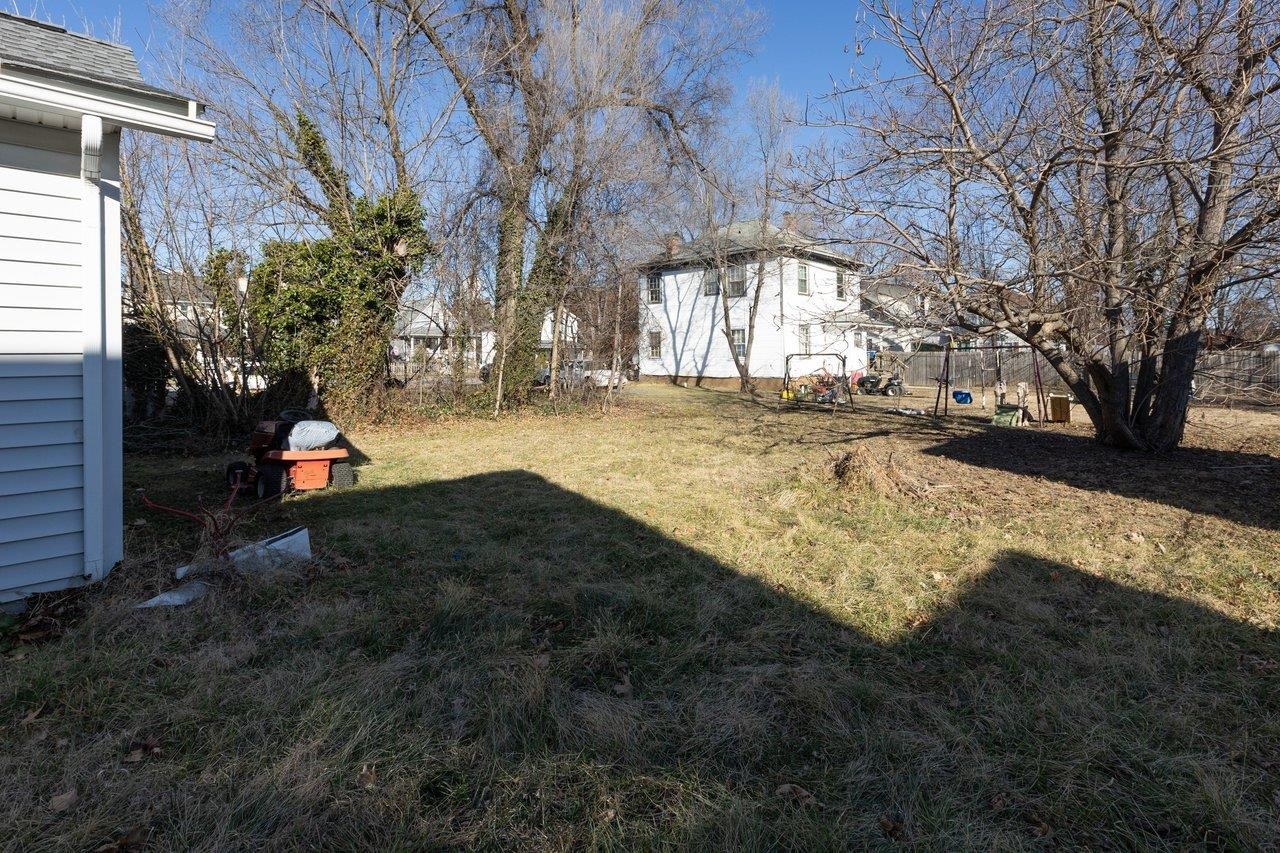 317 W 12TH ST, WAYNESBORO, Virginia 22980, 3 Bedrooms Bedrooms, ,2 BathroomsBathrooms,Residential,317 W 12TH ST,675469 MLS # 675469