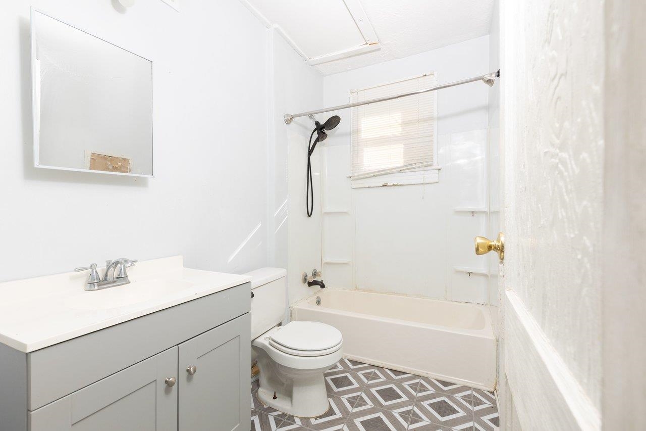 317 W 12TH ST, WAYNESBORO, Virginia 22980, 3 Bedrooms Bedrooms, ,2 BathroomsBathrooms,Residential,317 W 12TH ST,675469 MLS # 675469