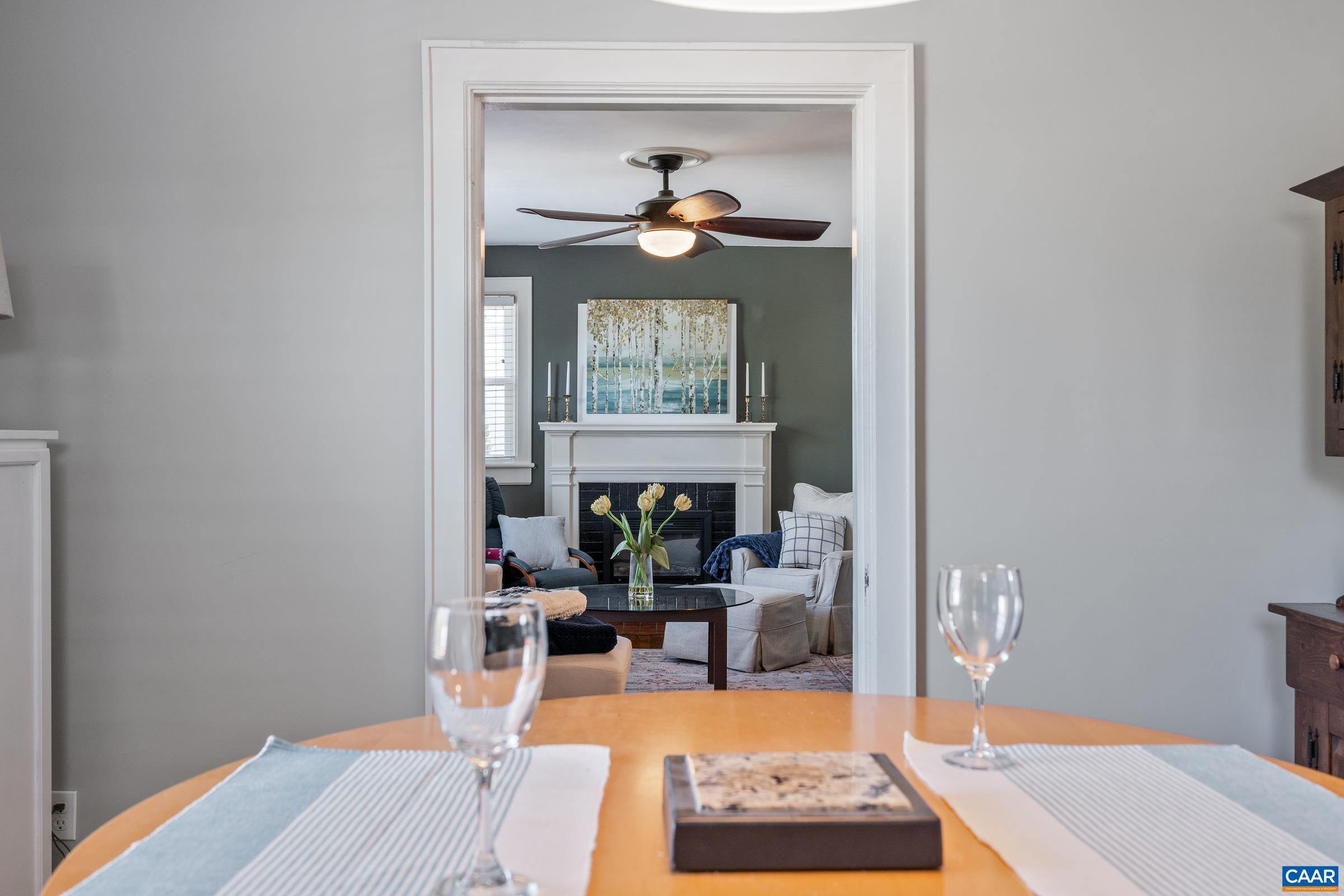 317 YORK AVE, STAUNTON, Virginia 24401, 3 Bedrooms Bedrooms, ,1 BathroomBathrooms,Residential,317 YORK AVE,675476 MLS # 675476 317 YORK AVE, STAUNTON, Virginia 24401, 3 Bedrooms Bedrooms, ,1 BathroomBathrooms,Residential,317 YORK AVE,675476 MLS # 675476