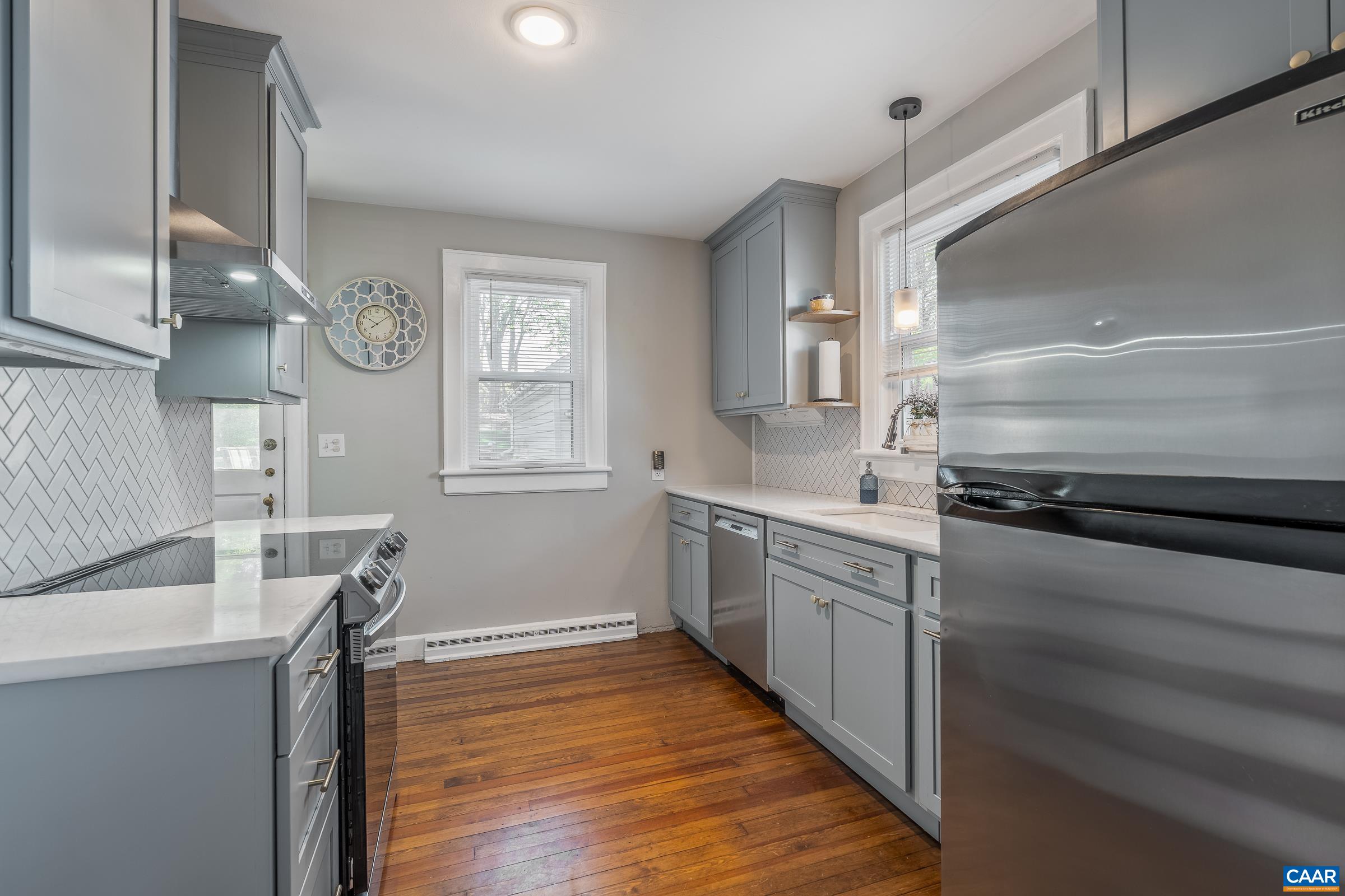 317 YORK AVE, STAUNTON, Virginia 24401, 3 Bedrooms Bedrooms, ,1 BathroomBathrooms,Residential,317 YORK AVE,675476 MLS # 675476 317 YORK AVE, STAUNTON, Virginia 24401, 3 Bedrooms Bedrooms, ,1 BathroomBathrooms,Residential,317 YORK AVE,675476 MLS # 675476