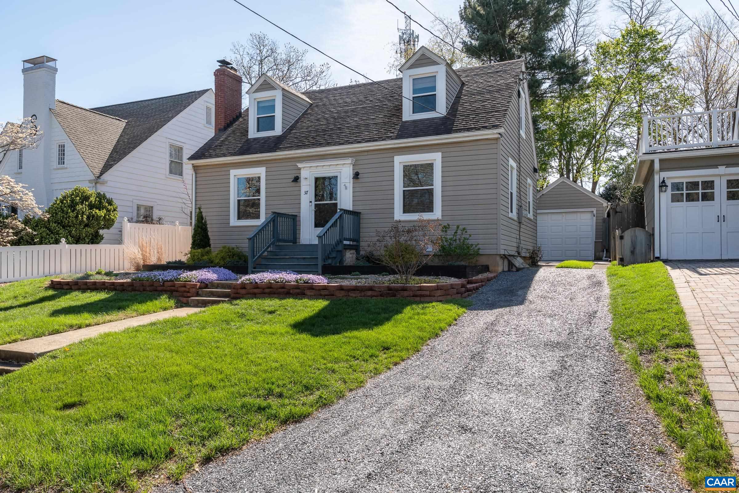 317 YORK AVE, STAUNTON, Virginia 24401, 3 Bedrooms Bedrooms, ,1 BathroomBathrooms,Residential,317 YORK AVE,675476 MLS # 675476 317 YORK AVE, STAUNTON, Virginia 24401, 3 Bedrooms Bedrooms, ,1 BathroomBathrooms,Residential,317 YORK AVE,675476 MLS # 675476