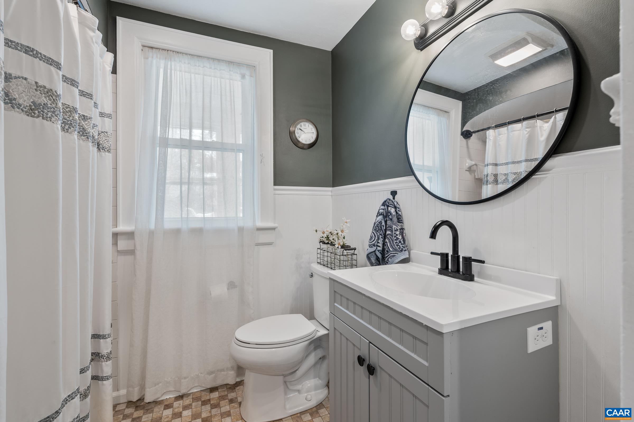 317 YORK AVE, STAUNTON, Virginia 24401, 3 Bedrooms Bedrooms, ,1 BathroomBathrooms,Residential,317 YORK AVE,675476 MLS # 675476 317 YORK AVE, STAUNTON, Virginia 24401, 3 Bedrooms Bedrooms, ,1 BathroomBathrooms,Residential,317 YORK AVE,675476 MLS # 675476