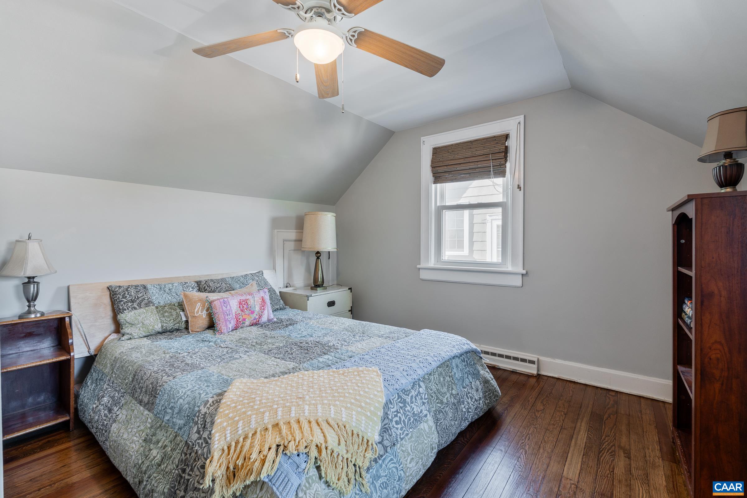 317 YORK AVE, STAUNTON, Virginia 24401, 3 Bedrooms Bedrooms, ,1 BathroomBathrooms,Residential,317 YORK AVE,675476 MLS # 675476 317 YORK AVE, STAUNTON, Virginia 24401, 3 Bedrooms Bedrooms, ,1 BathroomBathrooms,Residential,317 YORK AVE,675476 MLS # 675476