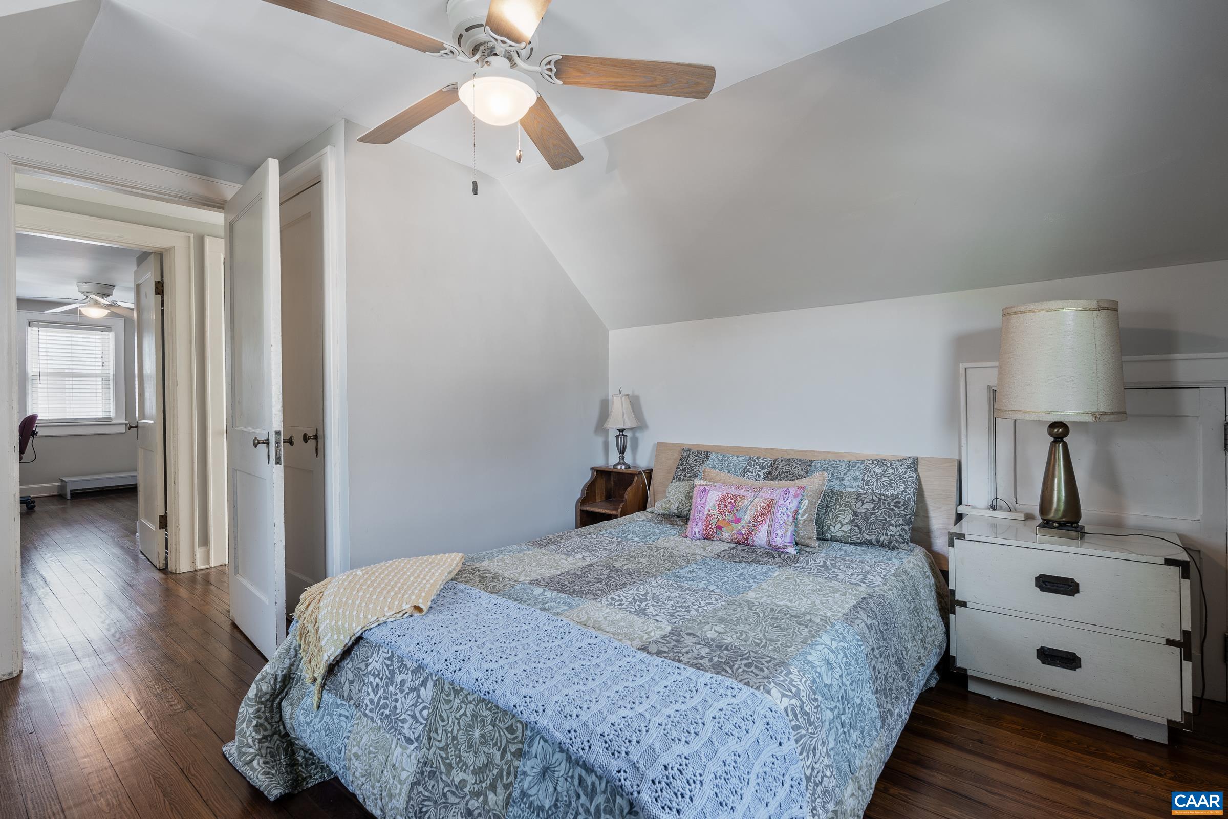 317 YORK AVE, STAUNTON, Virginia 24401, 3 Bedrooms Bedrooms, ,1 BathroomBathrooms,Residential,317 YORK AVE,675476 MLS # 675476 317 YORK AVE, STAUNTON, Virginia 24401, 3 Bedrooms Bedrooms, ,1 BathroomBathrooms,Residential,317 YORK AVE,675476 MLS # 675476