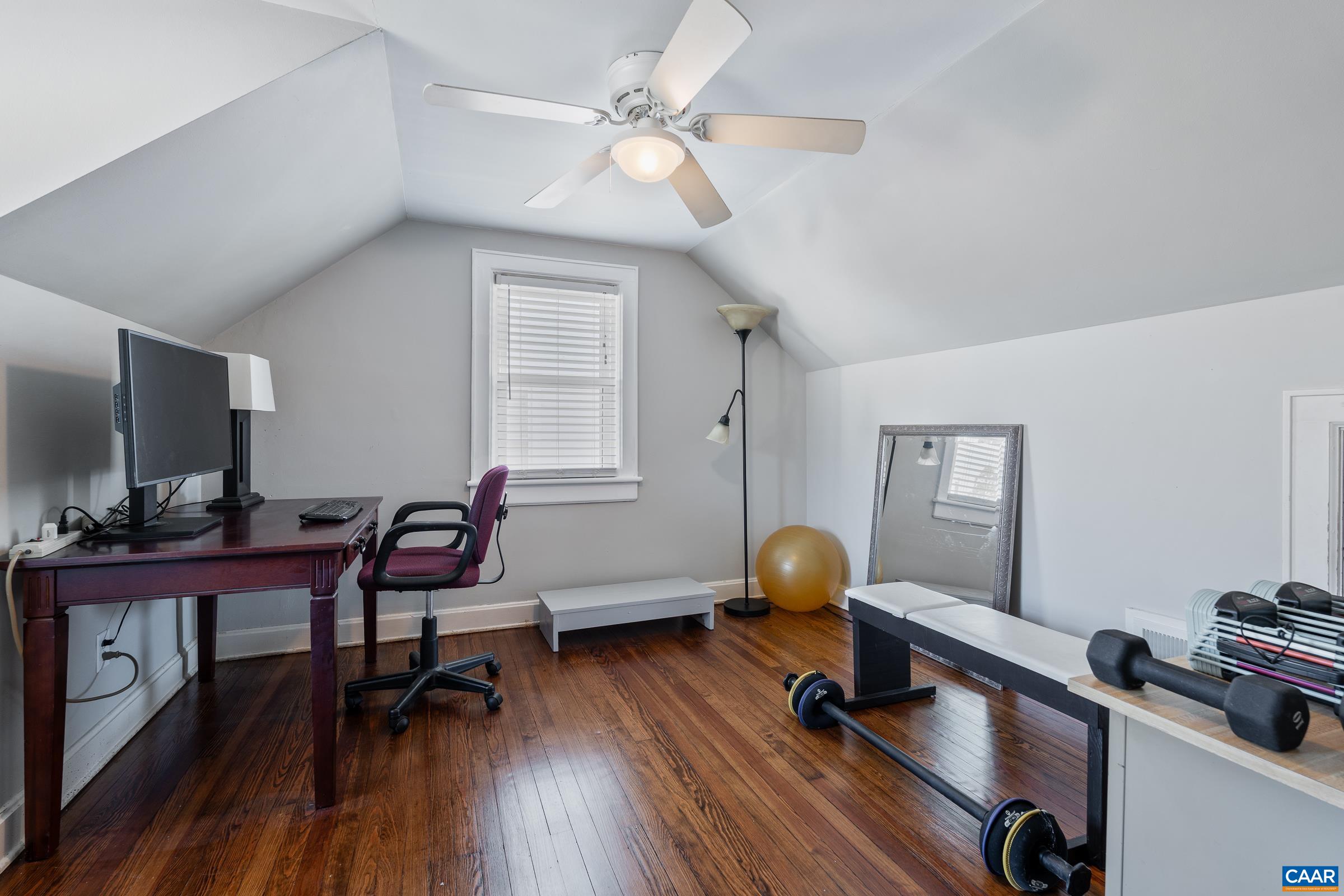 317 YORK AVE, STAUNTON, Virginia 24401, 3 Bedrooms Bedrooms, ,1 BathroomBathrooms,Residential,317 YORK AVE,675476 MLS # 675476 317 YORK AVE, STAUNTON, Virginia 24401, 3 Bedrooms Bedrooms, ,1 BathroomBathrooms,Residential,317 YORK AVE,675476 MLS # 675476