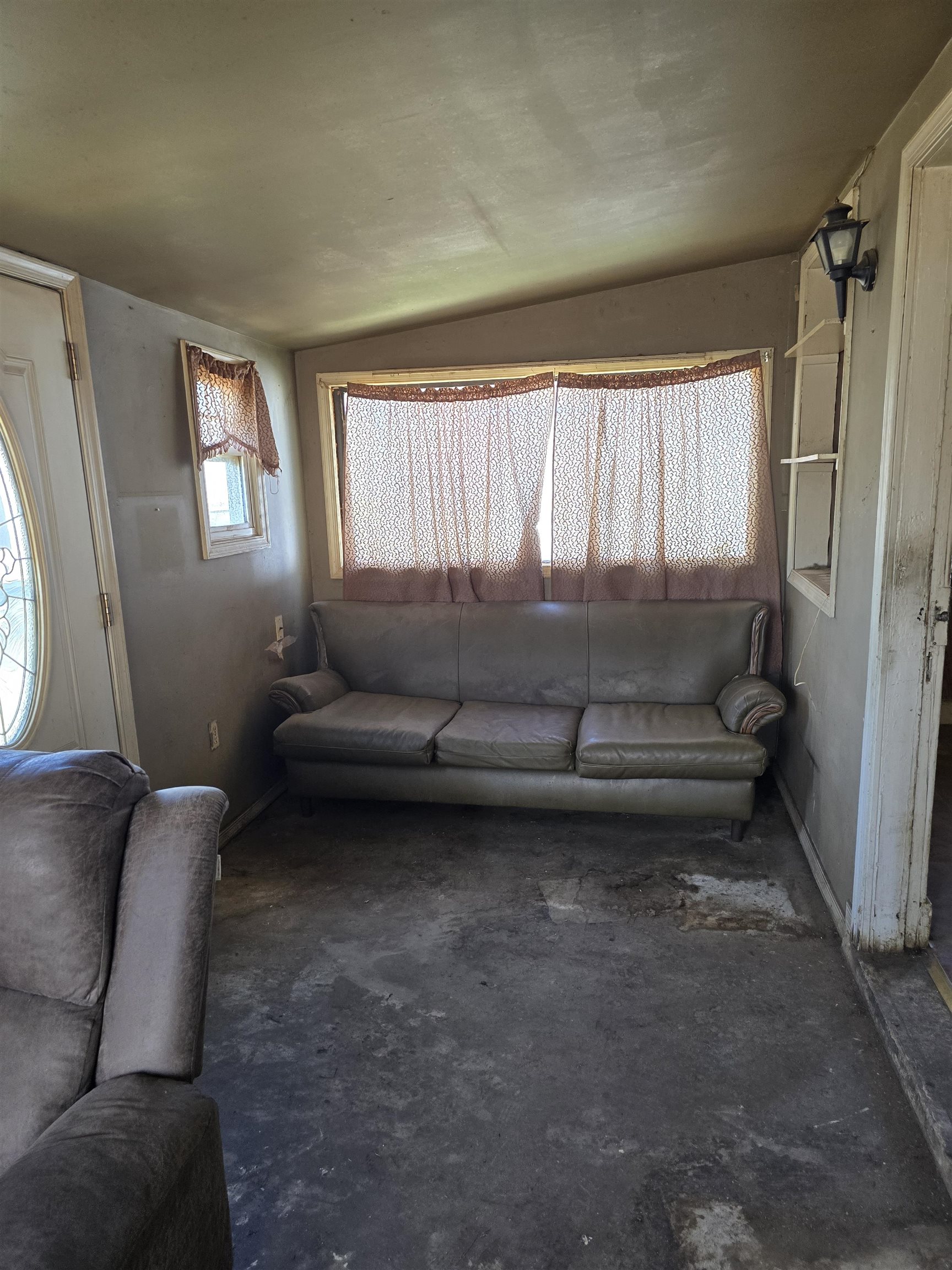 1117 NEW HOPE RD, WAYNESBORO, Virginia 22980, 2 Bedrooms Bedrooms, ,1 BathroomBathrooms,Residential,1117 NEW HOPE RD,675477 MLS # 675477