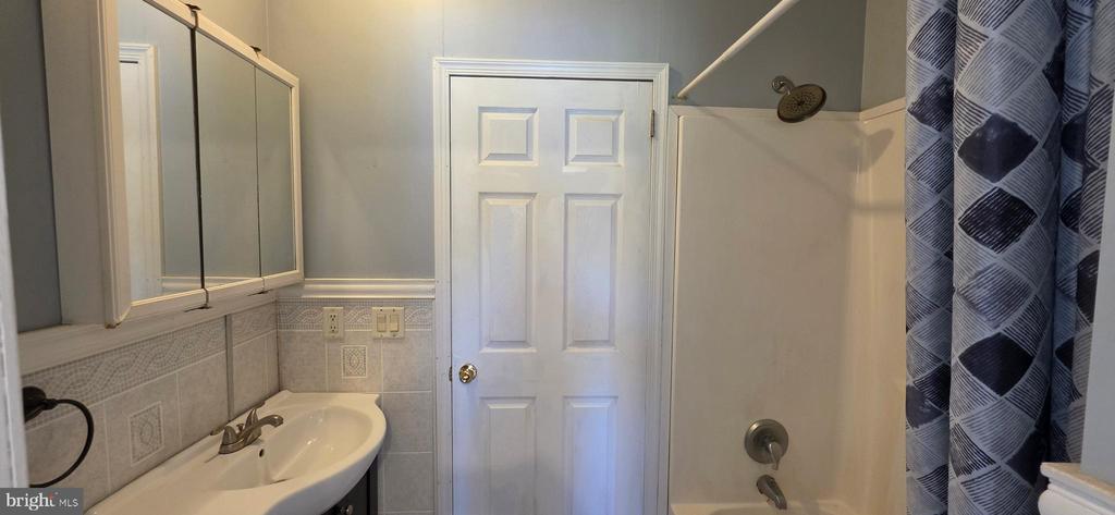 106 PIEDMONT ST, ORANGE, Virginia 22960, 3 Bedrooms Bedrooms, ,2 BathroomsBathrooms,Residential,106 PIEDMONT ST,VAOR2013738 MLS # VAOR2013738 106 PIEDMONT ST, ORANGE, Virginia 22960, 3 Bedrooms Bedrooms, ,2 BathroomsBathrooms,Residential,106 PIEDMONT ST,VAOR2013738 MLS # VAOR2013738