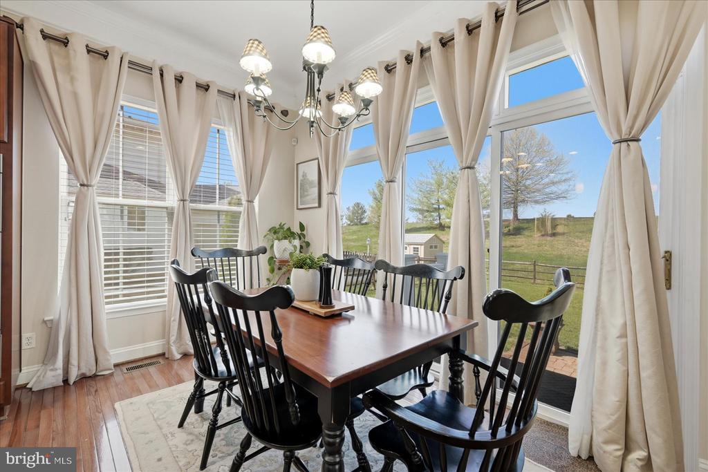 6796 SHOLES CT, WARRENTON, Virginia, 4 Bedrooms Bedrooms, ,3 BathroomsBathrooms,Residential,6796 SHOLES CT,VAFQ2021212 MLS # VAFQ2021212 6796 SHOLES CT, WARRENTON, Virginia, 4 Bedrooms Bedrooms, ,3 BathroomsBathrooms,Residential,6796 SHOLES CT,VAFQ2021212 MLS # VAFQ2021212