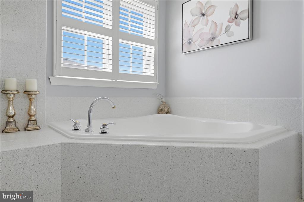 6796 SHOLES CT, WARRENTON, Virginia, 4 Bedrooms Bedrooms, ,3 BathroomsBathrooms,Residential,6796 SHOLES CT,VAFQ2021212 MLS # VAFQ2021212 6796 SHOLES CT, WARRENTON, Virginia, 4 Bedrooms Bedrooms, ,3 BathroomsBathrooms,Residential,6796 SHOLES CT,VAFQ2021212 MLS # VAFQ2021212