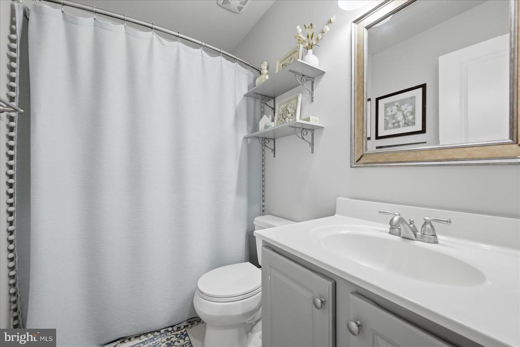 6796 SHOLES CT, WARRENTON, Virginia, 4 Bedrooms Bedrooms, ,3 BathroomsBathrooms,Residential,6796 SHOLES CT,VAFQ2021212 MLS # VAFQ2021212 6796 SHOLES CT, WARRENTON, Virginia, 4 Bedrooms Bedrooms, ,3 BathroomsBathrooms,Residential,6796 SHOLES CT,VAFQ2021212 MLS # VAFQ2021212