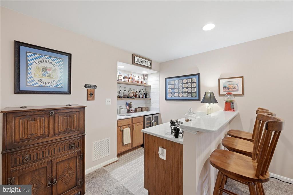 6796 SHOLES CT, WARRENTON, Virginia, 4 Bedrooms Bedrooms, ,3 BathroomsBathrooms,Residential,6796 SHOLES CT,VAFQ2021212 MLS # VAFQ2021212 6796 SHOLES CT, WARRENTON, Virginia, 4 Bedrooms Bedrooms, ,3 BathroomsBathrooms,Residential,6796 SHOLES CT,VAFQ2021212 MLS # VAFQ2021212