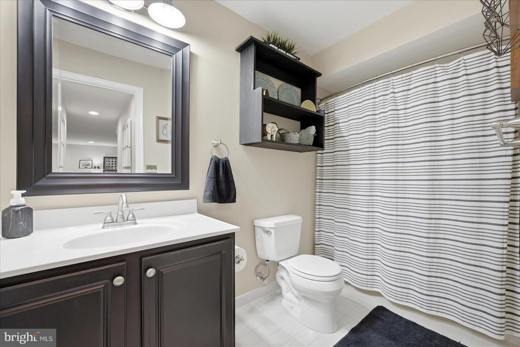 6796 SHOLES CT, WARRENTON, Virginia, 4 Bedrooms Bedrooms, ,3 BathroomsBathrooms,Residential,6796 SHOLES CT,VAFQ2021212 MLS # VAFQ2021212 6796 SHOLES CT, WARRENTON, Virginia, 4 Bedrooms Bedrooms, ,3 BathroomsBathrooms,Residential,6796 SHOLES CT,VAFQ2021212 MLS # VAFQ2021212