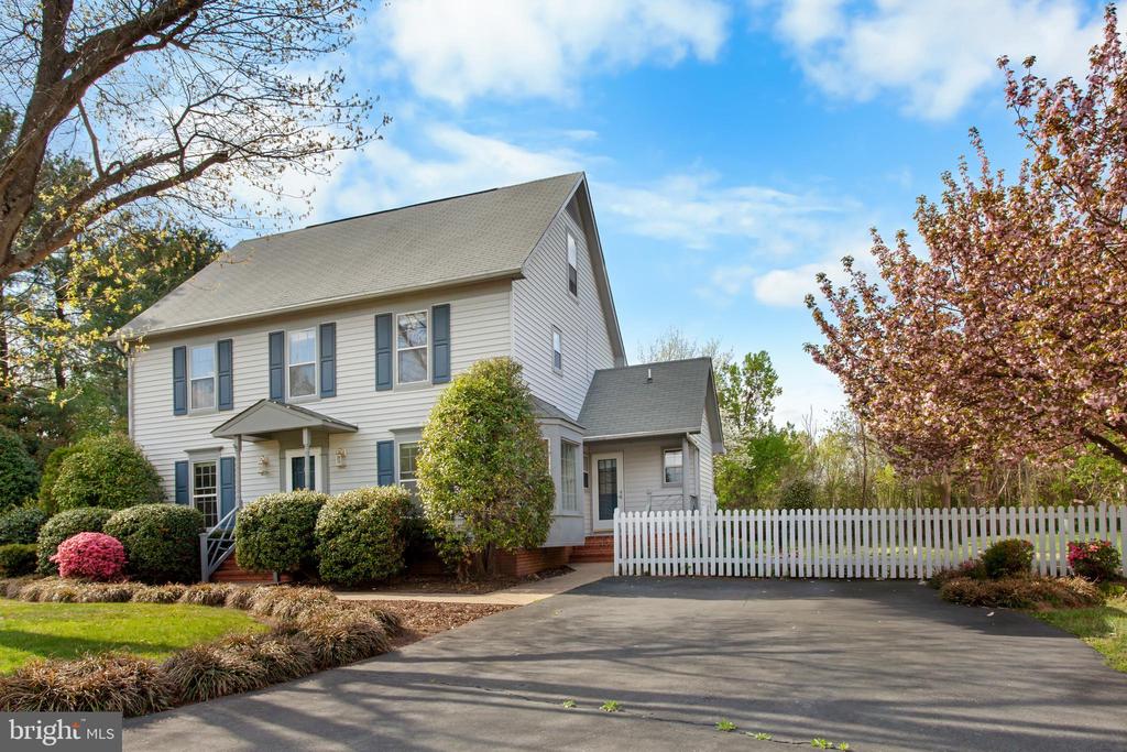 5113 FIELDING LEWIS CT, FREDERICKSBURG, Virginia 22408, 4 Bedrooms Bedrooms, ,2 BathroomsBathrooms,Residential,5113 FIELDING LEWIS CT,VASP2040584 MLS # VASP2040584 5113 FIELDING LEWIS CT, FREDERICKSBURG, Virginia 22408, 4 Bedrooms Bedrooms, ,2 BathroomsBathrooms,Residential,5113 FIELDING LEWIS CT,VASP2040584 MLS # VASP2040584