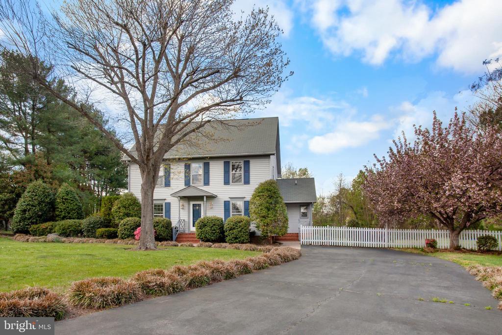 5113 FIELDING LEWIS CT, FREDERICKSBURG, Virginia 22408, 4 Bedrooms Bedrooms, ,2 BathroomsBathrooms,Residential,5113 FIELDING LEWIS CT,VASP2040584 MLS # VASP2040584 5113 FIELDING LEWIS CT, FREDERICKSBURG, Virginia 22408, 4 Bedrooms Bedrooms, ,2 BathroomsBathrooms,Residential,5113 FIELDING LEWIS CT,VASP2040584 MLS # VASP2040584