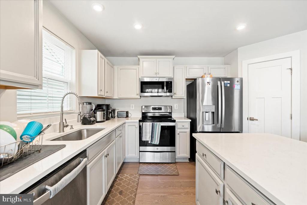 7609 LOUGHTON LN, SPOTSYLVANIA, Virginia 22551, 4 Bedrooms Bedrooms, ,3 BathroomsBathrooms,Residential,7609 LOUGHTON LN,VASP2040642 MLS # VASP2040642 7609 LOUGHTON LN, SPOTSYLVANIA, Virginia 22551, 4 Bedrooms Bedrooms, ,3 BathroomsBathrooms,Residential,7609 LOUGHTON LN,VASP2040642 MLS # VASP2040642