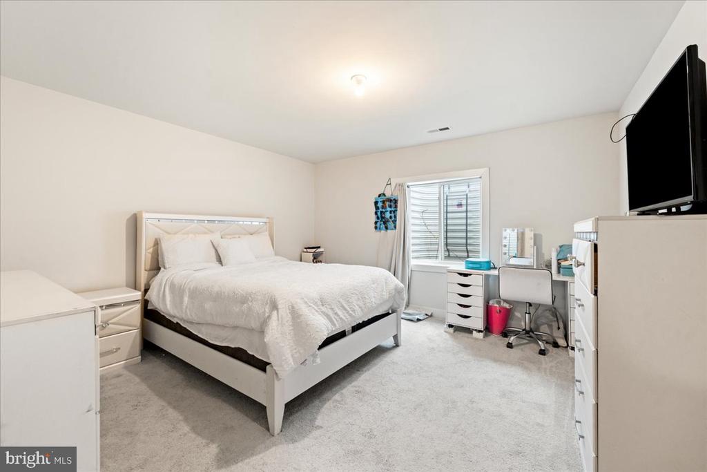 7609 LOUGHTON LN, SPOTSYLVANIA, Virginia 22551, 4 Bedrooms Bedrooms, ,3 BathroomsBathrooms,Residential,7609 LOUGHTON LN,VASP2040642 MLS # VASP2040642 7609 LOUGHTON LN, SPOTSYLVANIA, Virginia 22551, 4 Bedrooms Bedrooms, ,3 BathroomsBathrooms,Residential,7609 LOUGHTON LN,VASP2040642 MLS # VASP2040642