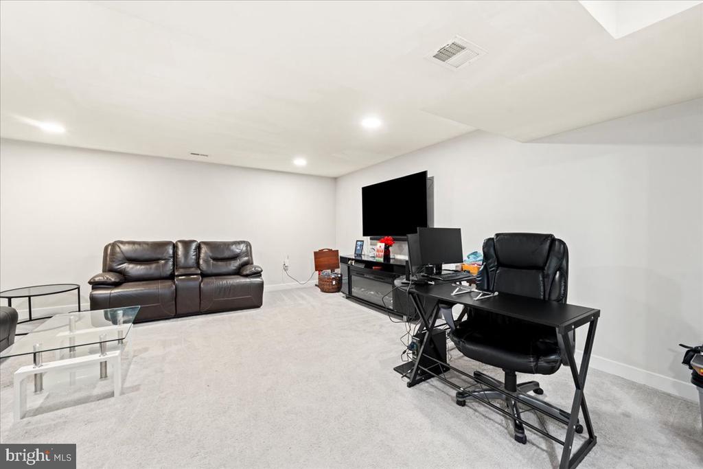 7609 LOUGHTON LN, SPOTSYLVANIA, Virginia 22551, 4 Bedrooms Bedrooms, ,3 BathroomsBathrooms,Residential,7609 LOUGHTON LN,VASP2040642 MLS # VASP2040642 7609 LOUGHTON LN, SPOTSYLVANIA, Virginia 22551, 4 Bedrooms Bedrooms, ,3 BathroomsBathrooms,Residential,7609 LOUGHTON LN,VASP2040642 MLS # VASP2040642