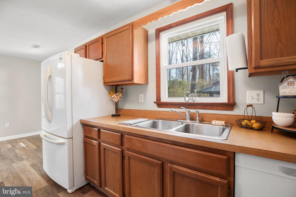 10354 SWIFT RD, PARTLOW, Virginia 22534, 3 Bedrooms Bedrooms, ,1 BathroomBathrooms,Residential,10354 SWIFT RD,VASP2040600 MLS # VASP2040600