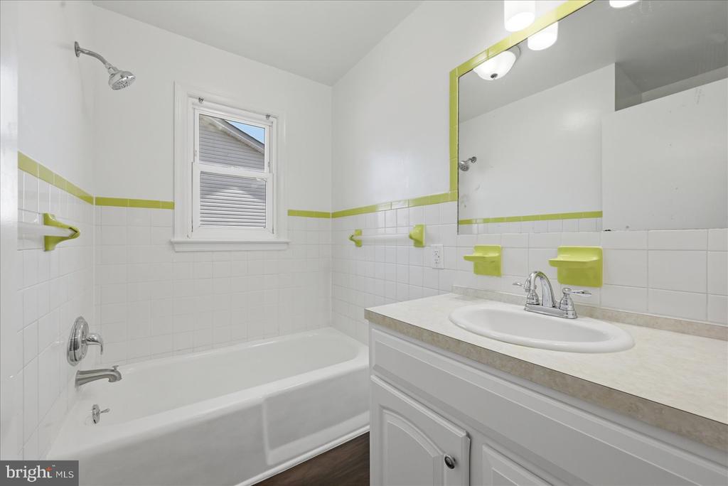 613 OVERLOOK ST, CULPEPER, Virginia 22701, 3 Bedrooms Bedrooms, ,2 BathroomsBathrooms,Residential,613 OVERLOOK ST,VACU2013060 MLS # VACU2013060