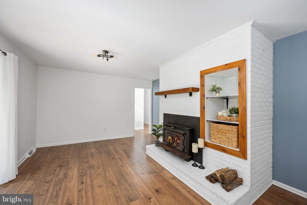 18493 COLONIAL DR, CULPEPER, Virginia 22701, 3 Bedrooms Bedrooms, ,3 BathroomsBathrooms,Residential,CARLTON HILLS,18493 COLONIAL DR,VACU2013234 MLS # VACU2013234