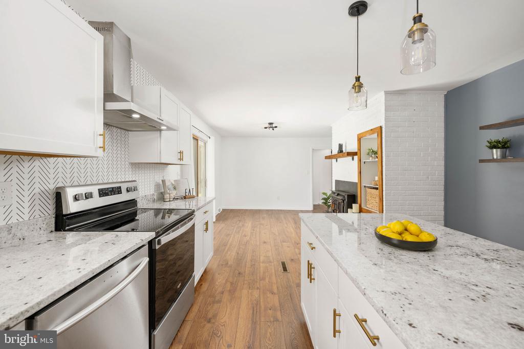 18493 COLONIAL DR, CULPEPER, Virginia 22701, 3 Bedrooms Bedrooms, ,3 BathroomsBathrooms,Residential,CARLTON HILLS,18493 COLONIAL DR,VACU2013234 MLS # VACU2013234