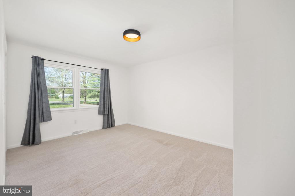 18493 COLONIAL DR, CULPEPER, Virginia 22701, 3 Bedrooms Bedrooms, ,3 BathroomsBathrooms,Residential,CARLTON HILLS,18493 COLONIAL DR,VACU2013234 MLS # VACU2013234