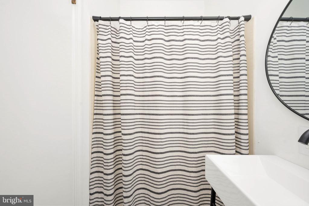 18493 COLONIAL DR, CULPEPER, Virginia 22701, 3 Bedrooms Bedrooms, ,3 BathroomsBathrooms,Residential,CARLTON HILLS,18493 COLONIAL DR,VACU2013234 MLS # VACU2013234