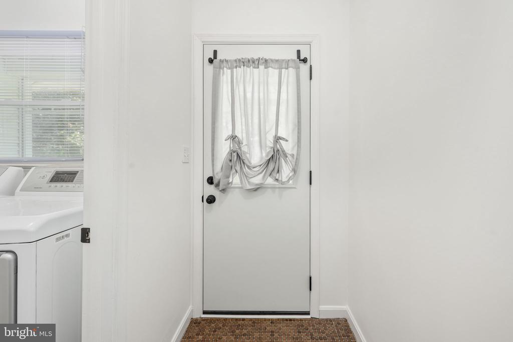 18493 COLONIAL DR, CULPEPER, Virginia 22701, 3 Bedrooms Bedrooms, ,3 BathroomsBathrooms,Residential,CARLTON HILLS,18493 COLONIAL DR,VACU2013234 MLS # VACU2013234