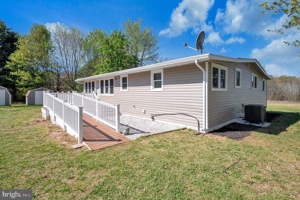 8145 SEAYS RD, SPOTSYLVANIA, Virginia 22551, 3 Bedrooms Bedrooms, ,2 BathroomsBathrooms,Residential,8145 SEAYS RD,VASP2040746 MLS # VASP2040746