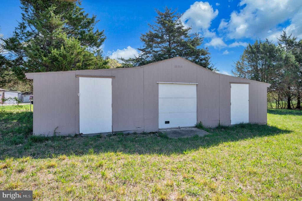 8145 SEAYS RD, SPOTSYLVANIA, Virginia 22551, 3 Bedrooms Bedrooms, ,2 BathroomsBathrooms,Residential,8145 SEAYS RD,VASP2040746 MLS # VASP2040746