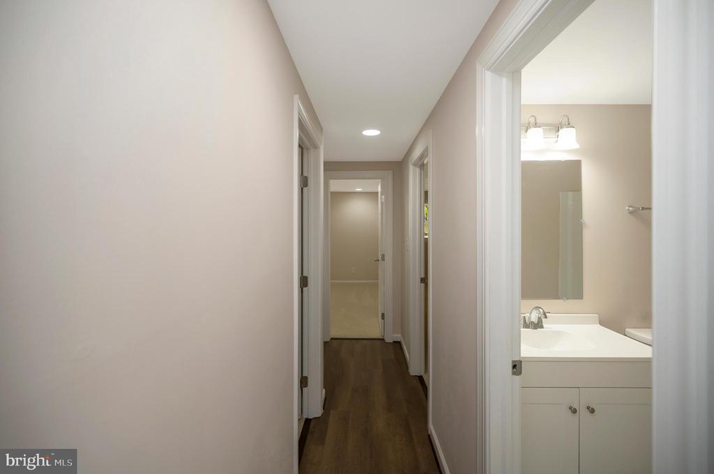 8145 SEAYS RD, SPOTSYLVANIA, Virginia 22551, 3 Bedrooms Bedrooms, ,2 BathroomsBathrooms,Residential,8145 SEAYS RD,VASP2040746 MLS # VASP2040746