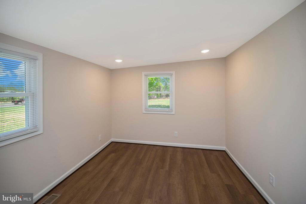 8145 SEAYS RD, SPOTSYLVANIA, Virginia 22551, 3 Bedrooms Bedrooms, ,2 BathroomsBathrooms,Residential,8145 SEAYS RD,VASP2040746 MLS # VASP2040746