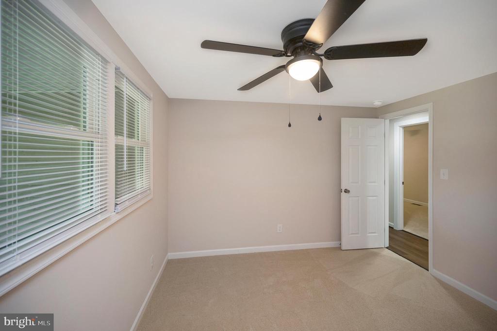 8145 SEAYS RD, SPOTSYLVANIA, Virginia 22551, 3 Bedrooms Bedrooms, ,2 BathroomsBathrooms,Residential,8145 SEAYS RD,VASP2040746 MLS # VASP2040746