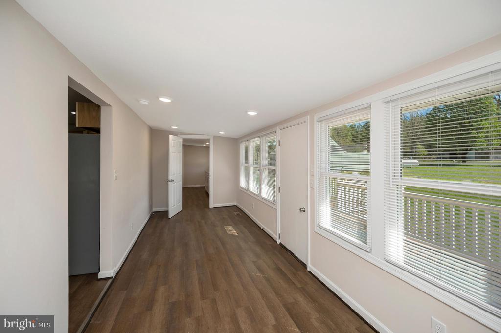 8145 SEAYS RD, SPOTSYLVANIA, Virginia 22551, 3 Bedrooms Bedrooms, ,2 BathroomsBathrooms,Residential,8145 SEAYS RD,VASP2040746 MLS # VASP2040746