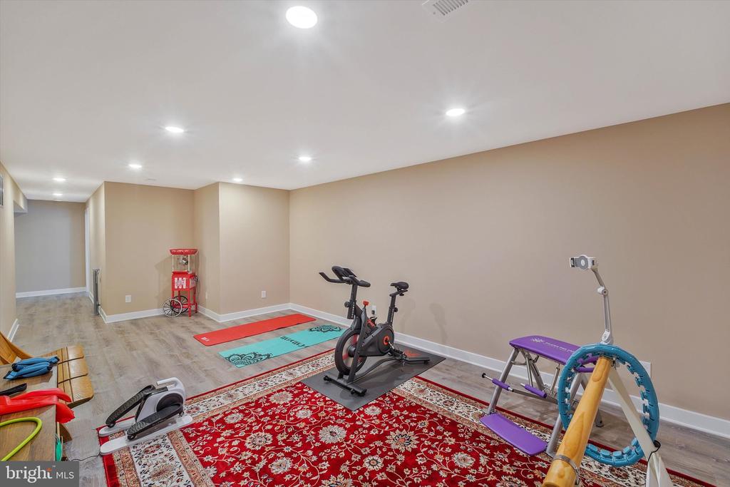 12411 GENERAL MAHONE DR, FREDERICKSBURG, Virginia 22407, 4 Bedrooms Bedrooms, ,3 BathroomsBathrooms,Residential,12411 GENERAL MAHONE DR,VASP2040742 MLS # VASP2040742 12411 GENERAL MAHONE DR, FREDERICKSBURG, Virginia 22407, 4 Bedrooms Bedrooms, ,3 BathroomsBathrooms,Residential,12411 GENERAL MAHONE DR,VASP2040742 MLS # VASP2040742