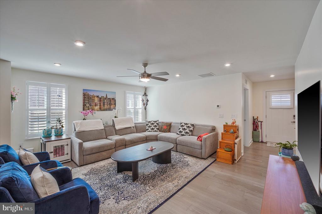 12411 GENERAL MAHONE DR, FREDERICKSBURG, Virginia 22407, 4 Bedrooms Bedrooms, ,3 BathroomsBathrooms,Residential,12411 GENERAL MAHONE DR,VASP2040742 MLS # VASP2040742 12411 GENERAL MAHONE DR, FREDERICKSBURG, Virginia 22407, 4 Bedrooms Bedrooms, ,3 BathroomsBathrooms,Residential,12411 GENERAL MAHONE DR,VASP2040742 MLS # VASP2040742